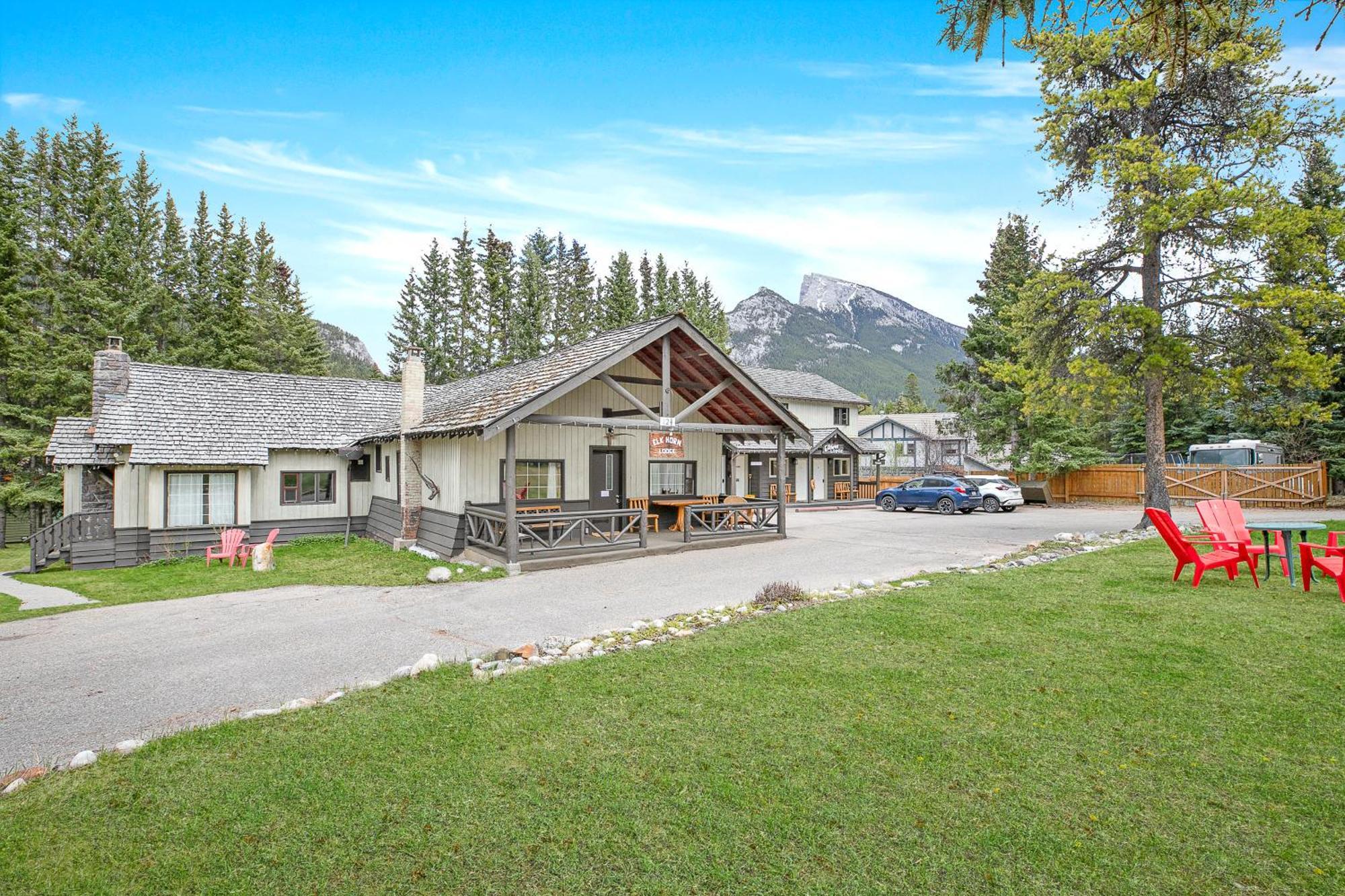Elkhorn Lodge Vacation Rentals Banff Extérieur photo
