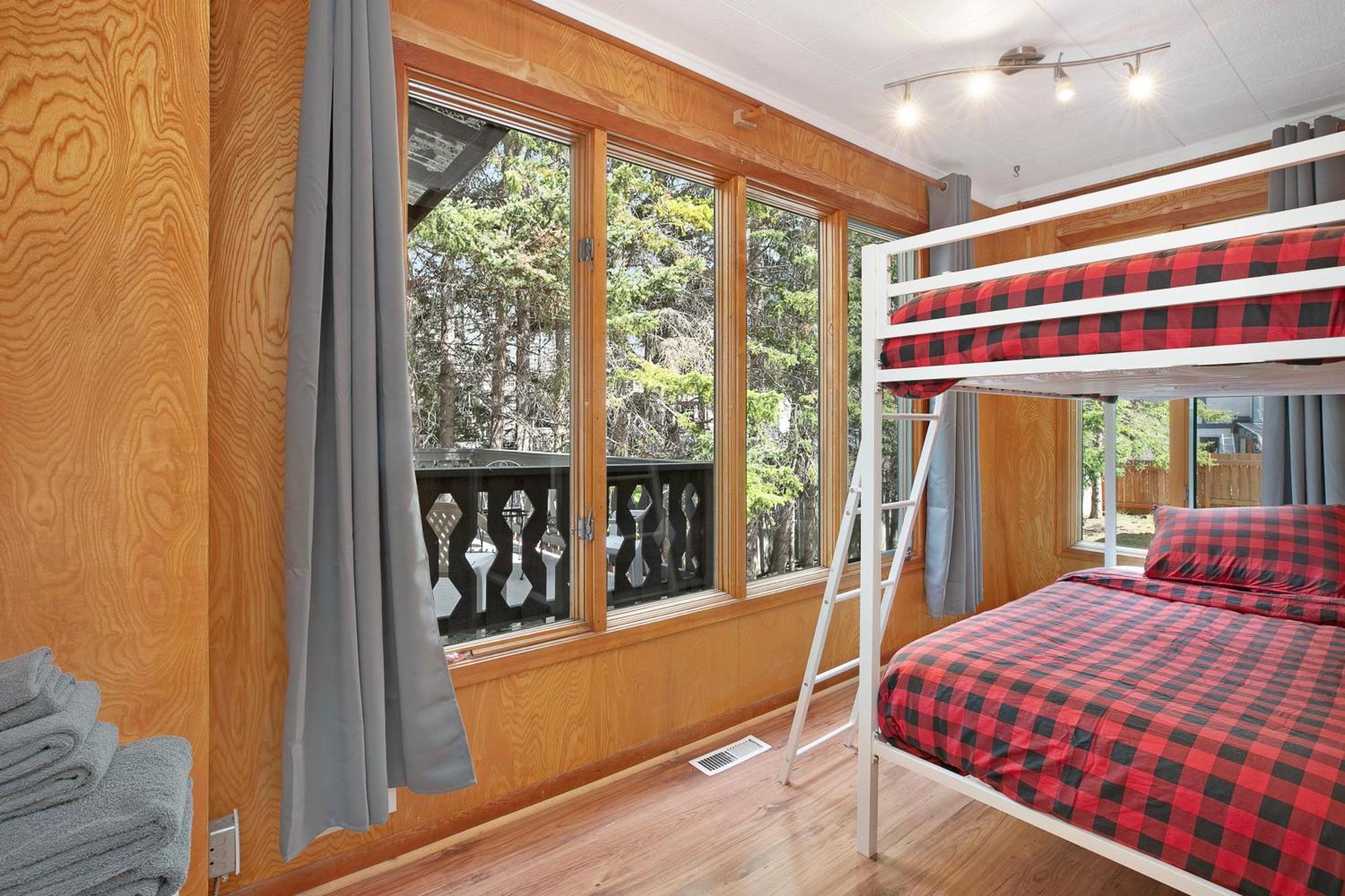 Elkhorn Lodge Vacation Rentals Banff Extérieur photo