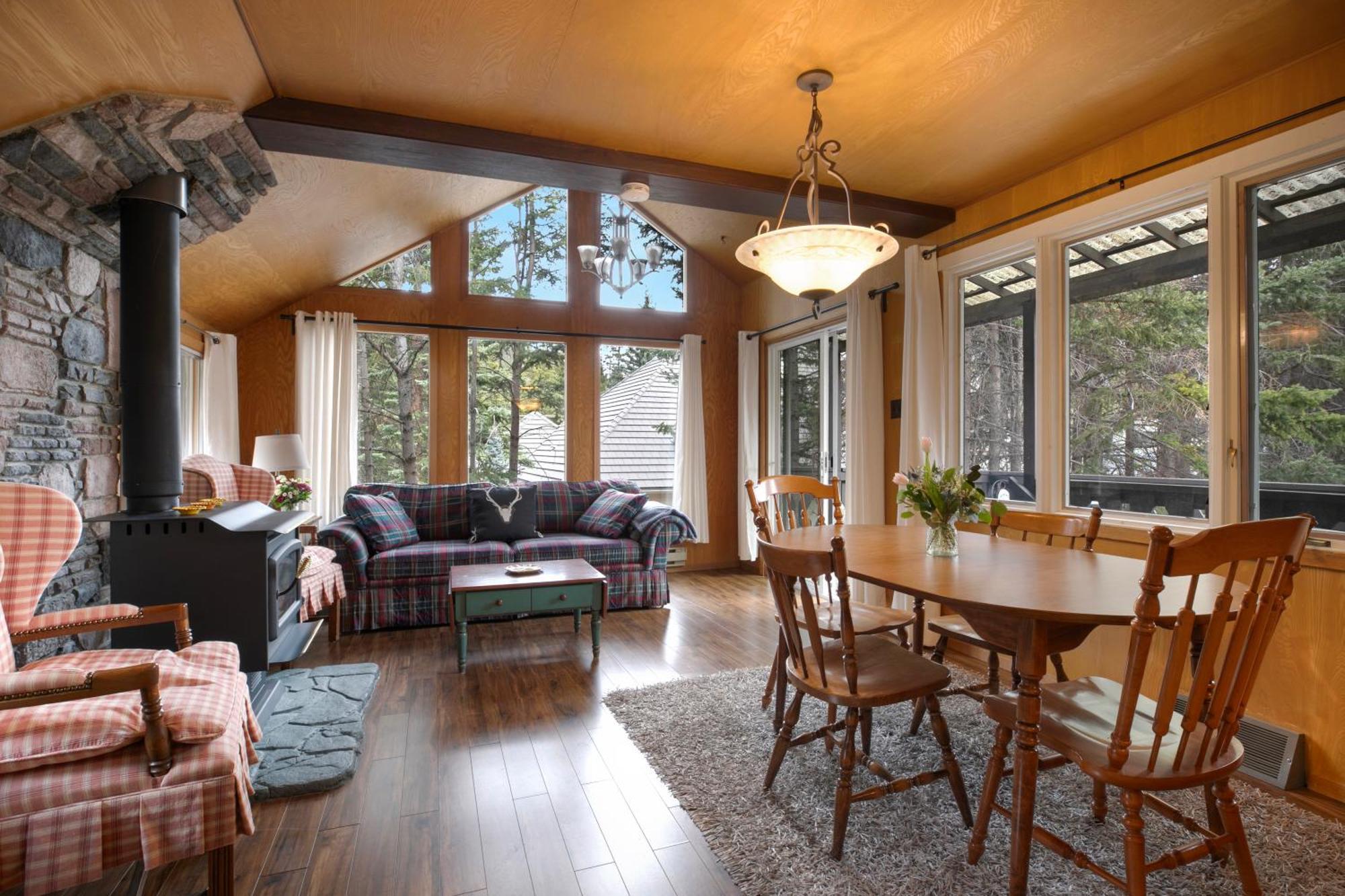 Elkhorn Lodge Vacation Rentals Banff Extérieur photo